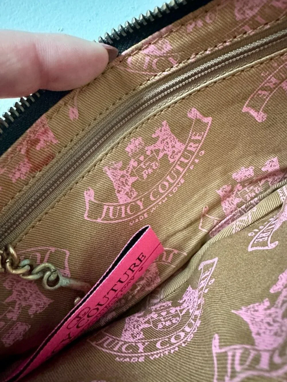Vintage Y2K Juicy Couture Black Leather Heart Lock Baguette Bag